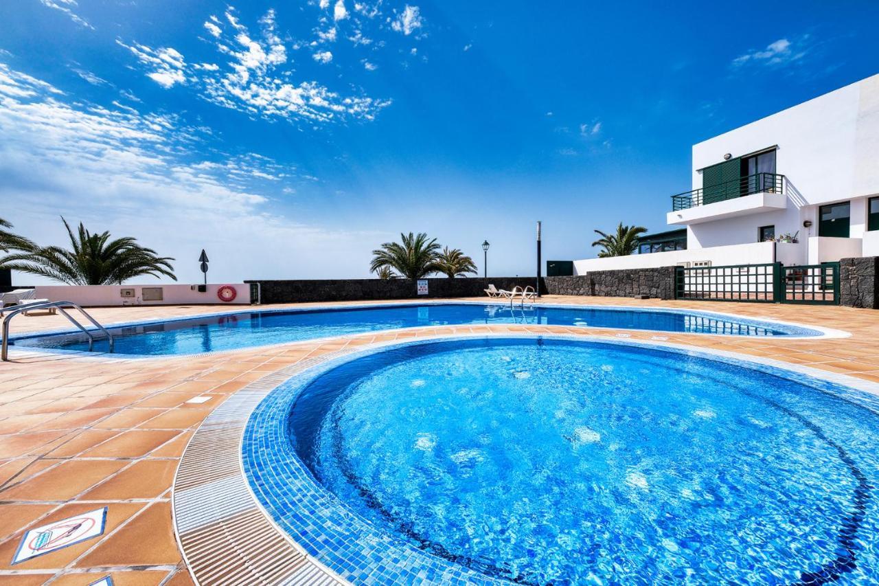 Casa Costa Esmeralda-Shared Pool Costa Teguise Exterior photo